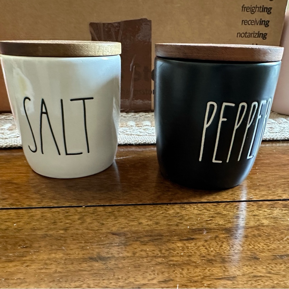 Rae Dunn Salt & Pepper